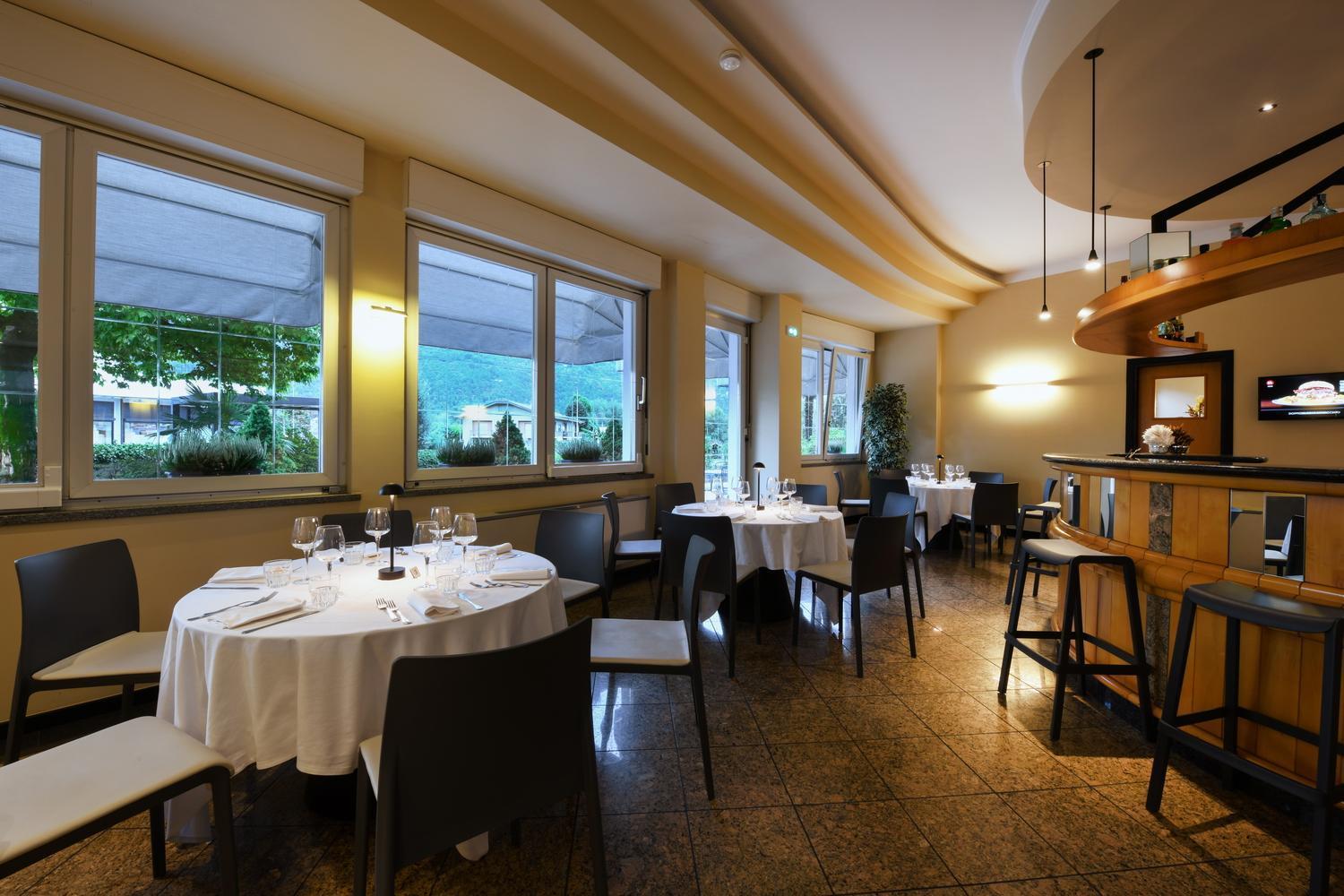 Hotel Internazionale โดโมดอสโซลา ภายนอก รูปภาพ