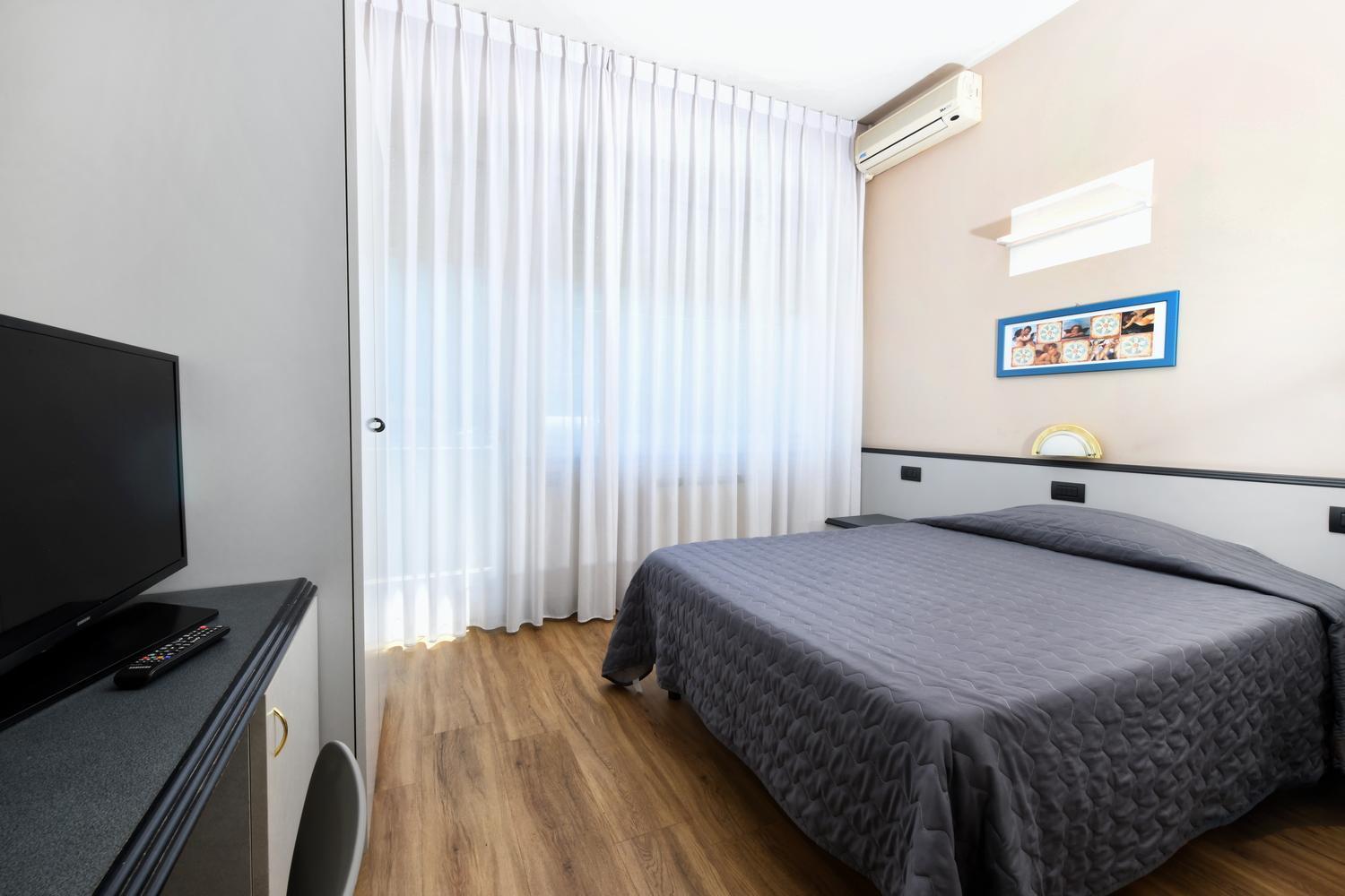 Hotel Internazionale โดโมดอสโซลา ภายนอก รูปภาพ