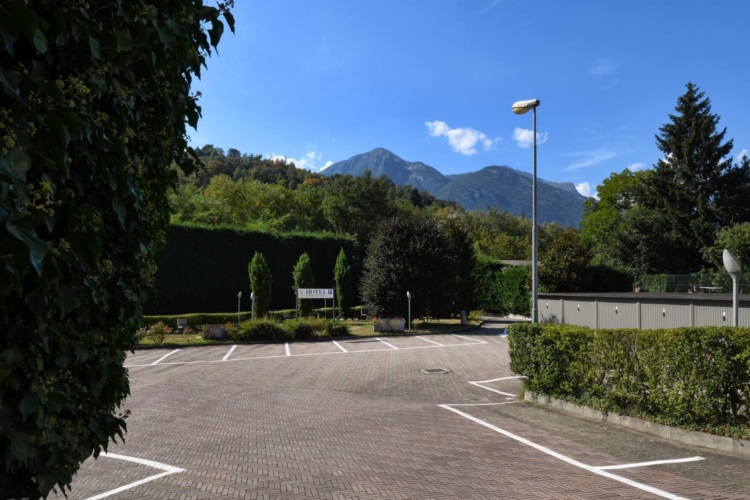 Hotel Internazionale โดโมดอสโซลา ภายนอก รูปภาพ