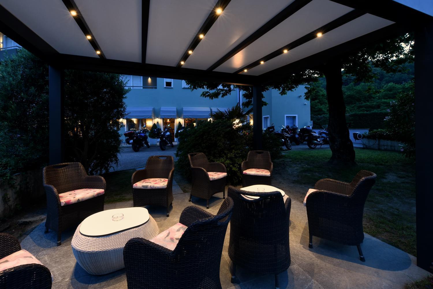 Hotel Internazionale โดโมดอสโซลา ภายนอก รูปภาพ