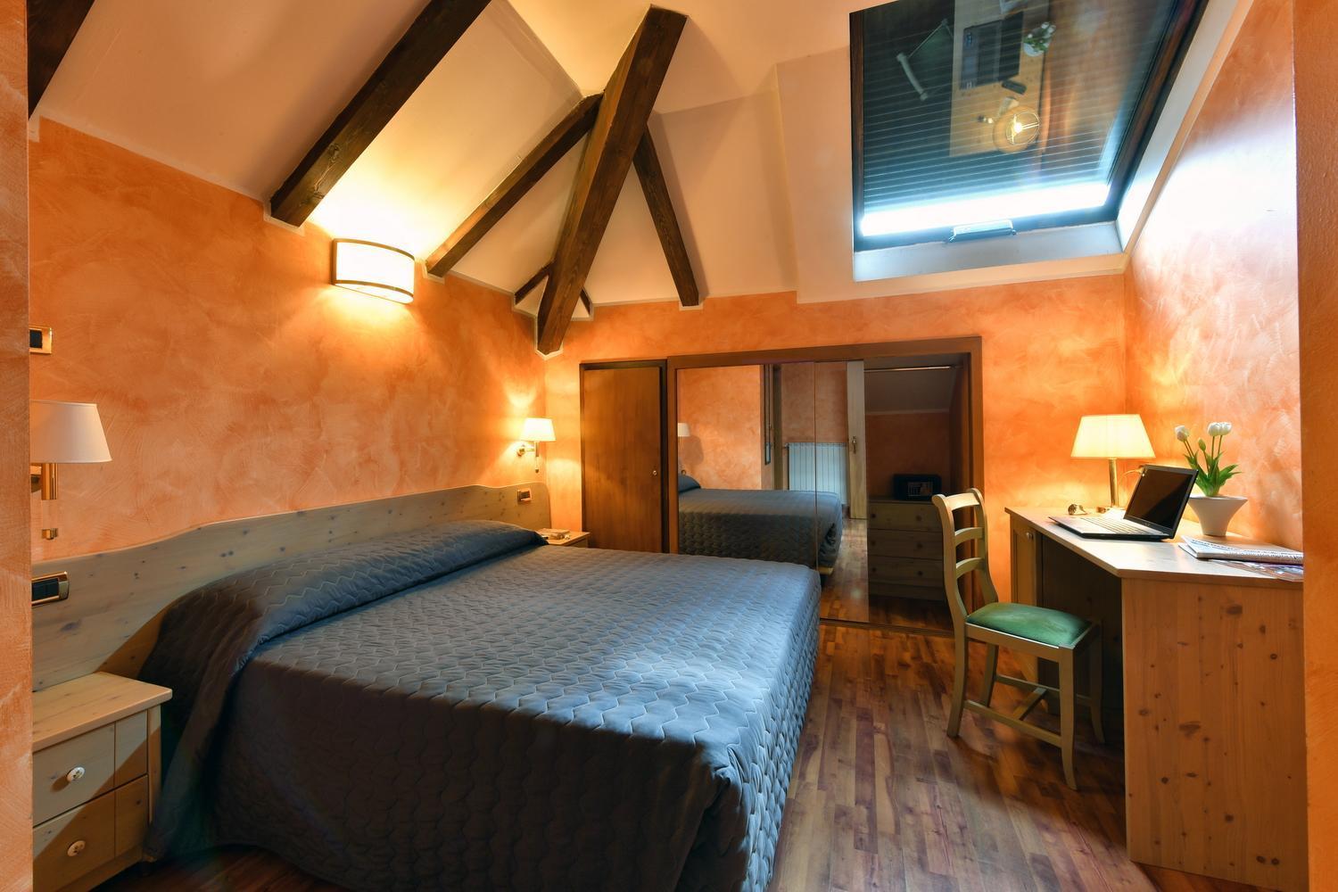 Hotel Internazionale โดโมดอสโซลา ภายนอก รูปภาพ