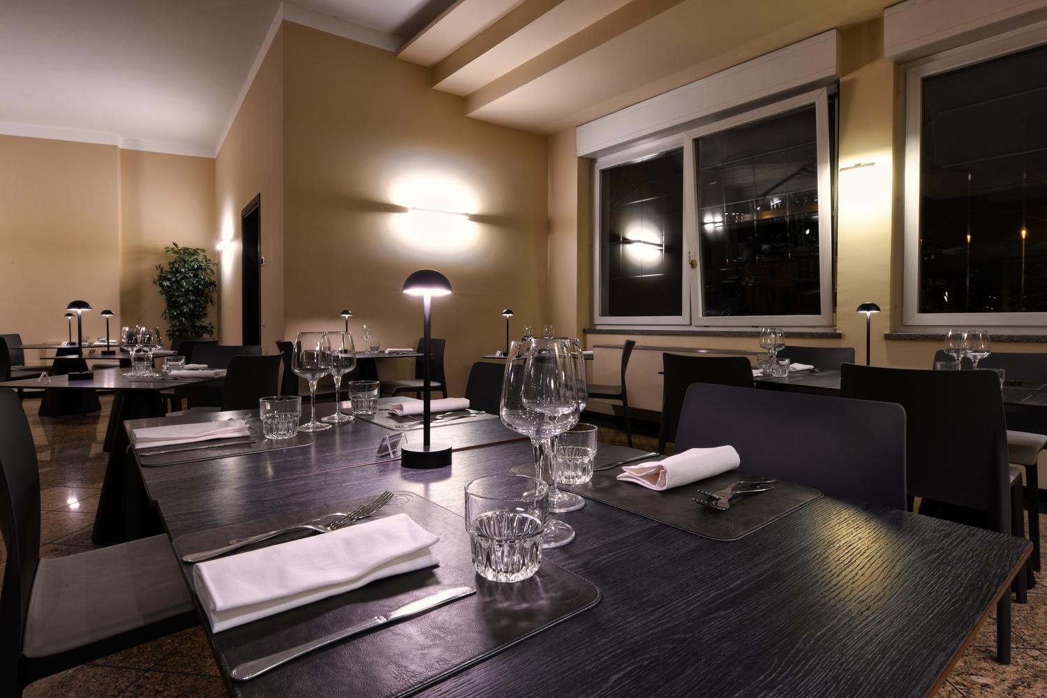 Hotel Internazionale โดโมดอสโซลา ภายนอก รูปภาพ